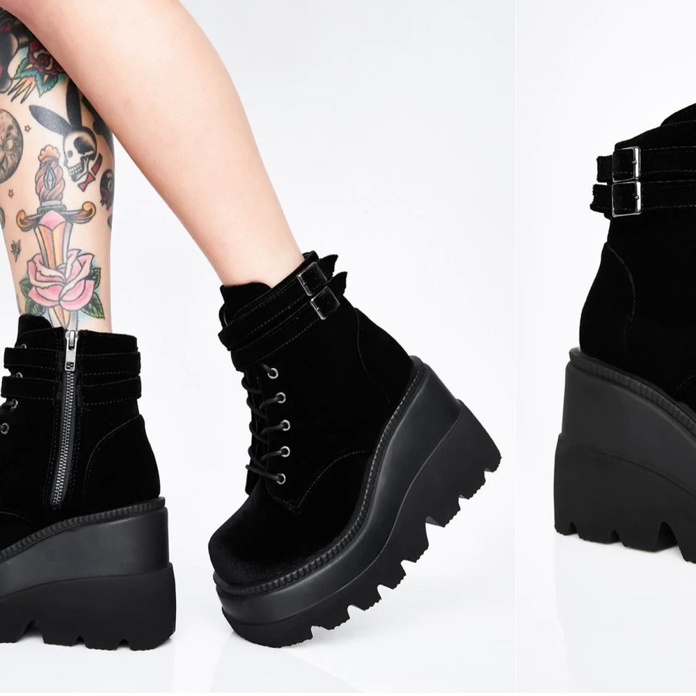 DEMONIAS velvet technopagan boot